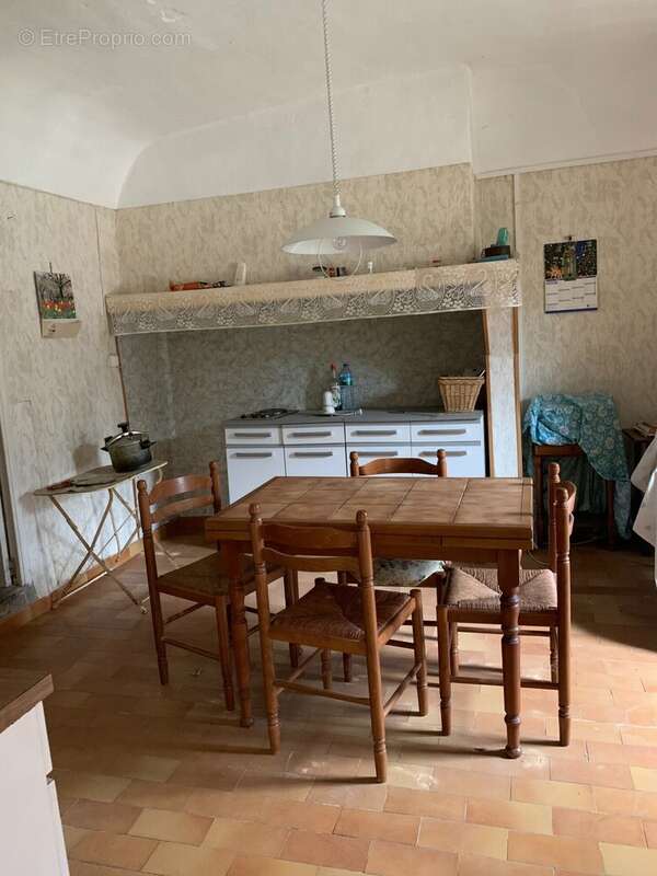 Maison 75 m² à Logrian-Florian  - photo 6