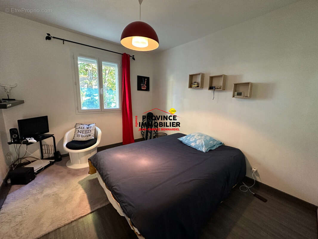 Maison 140 m² à Montjoyer  - photo 9