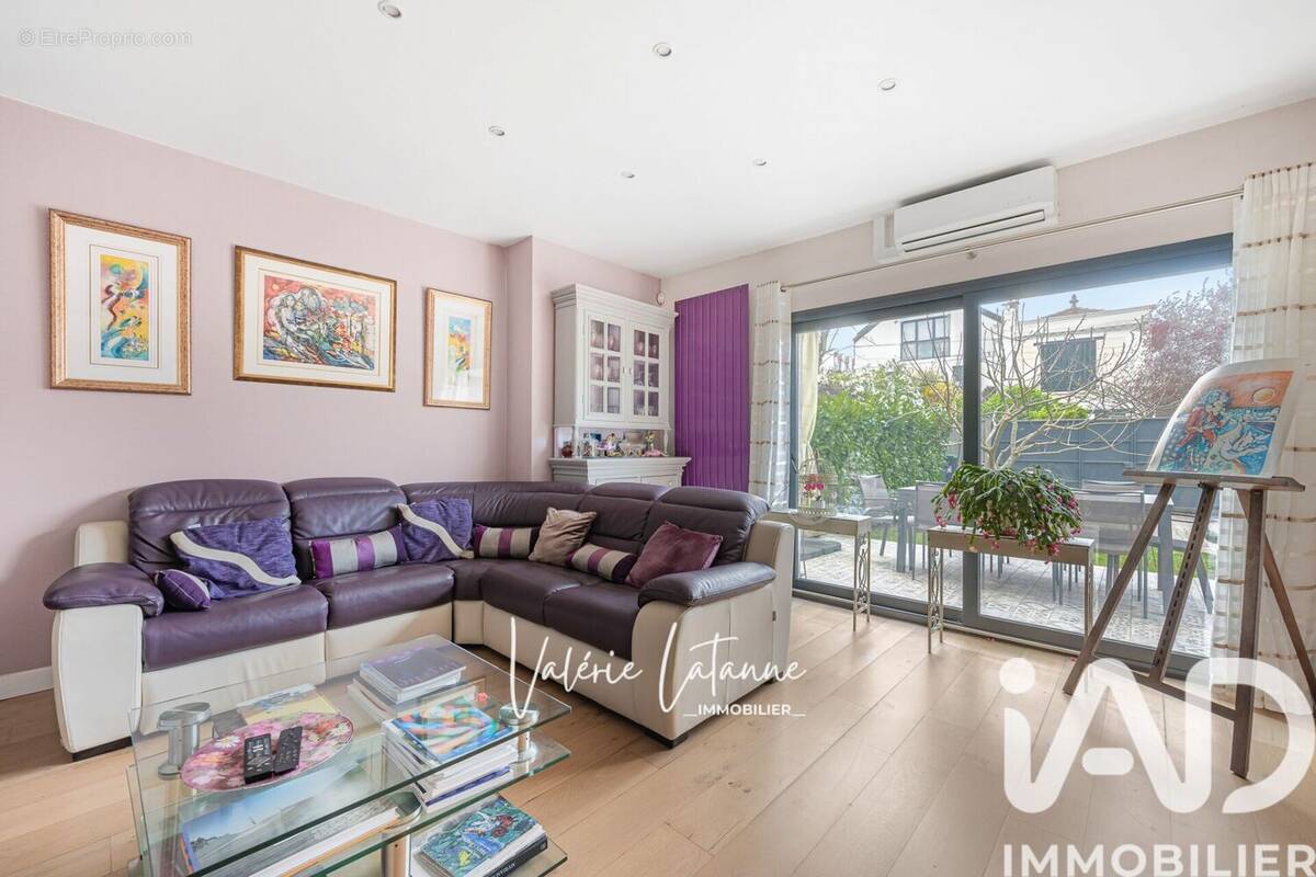 Photo 1 - Maison à SAINT-MAUR-DES-FOSSES