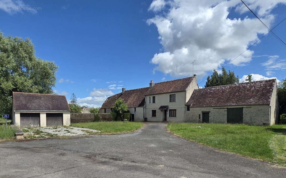 Maison à MORTREE