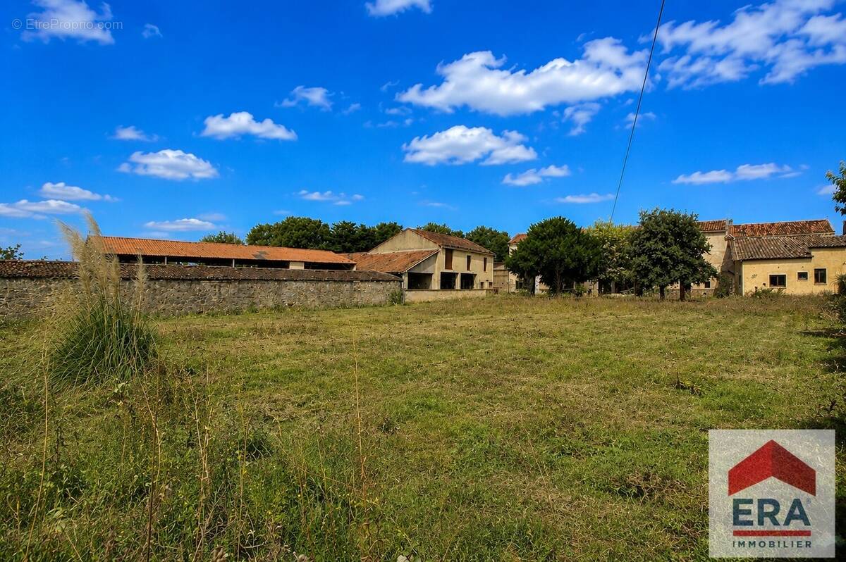 Maison à MONDRAGON