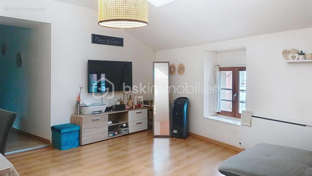 T2 rénové de 59 m² – rives centre - photo 4