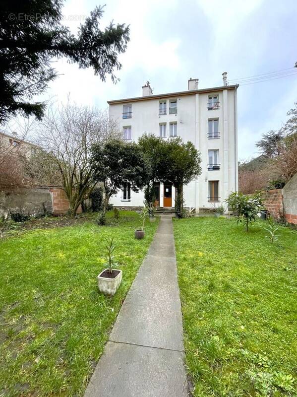 Appartement à ROSNY-SOUS-BOIS