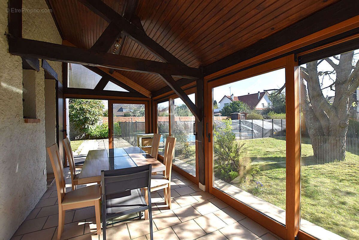 Maison à COMBS-LA-VILLE