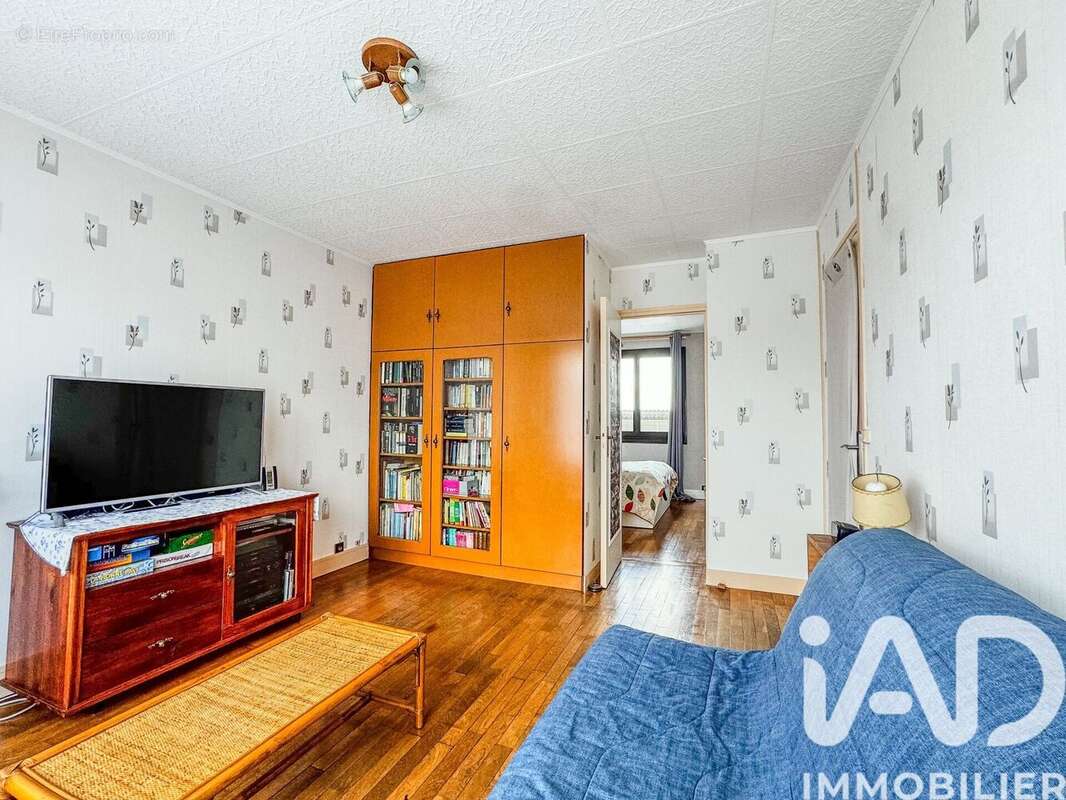 Maison 120 m² à Villeneuve-Le-Comte  - photo 8