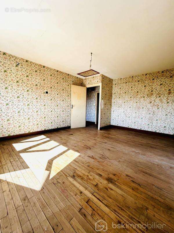 Maison à TAIZE-AIZIE