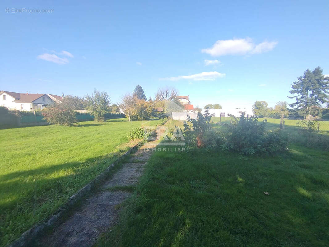 Maison à SAINT-LOUP-SUR-SEMOUSE