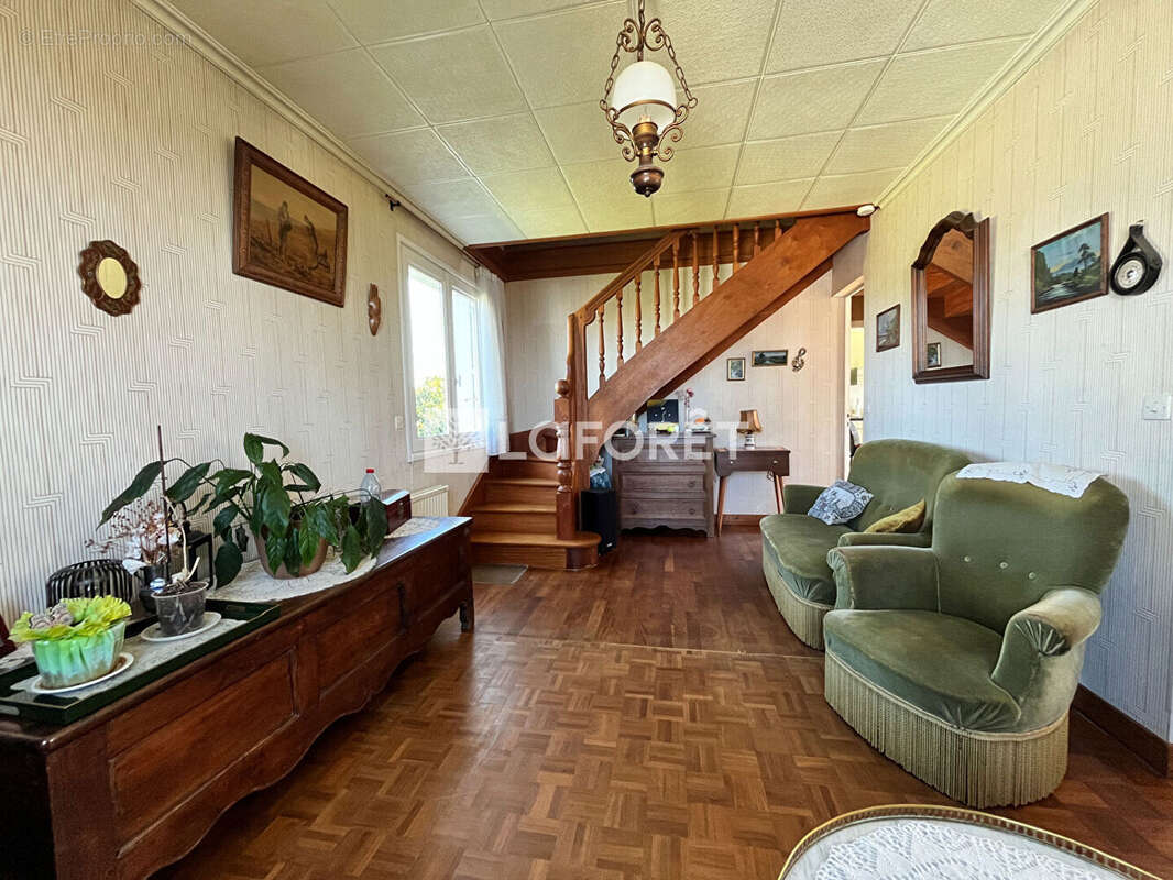 Maison à TREVOU-TREGUIGNEC