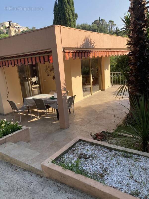 Maison à MANDELIEU-LA-NAPOULE