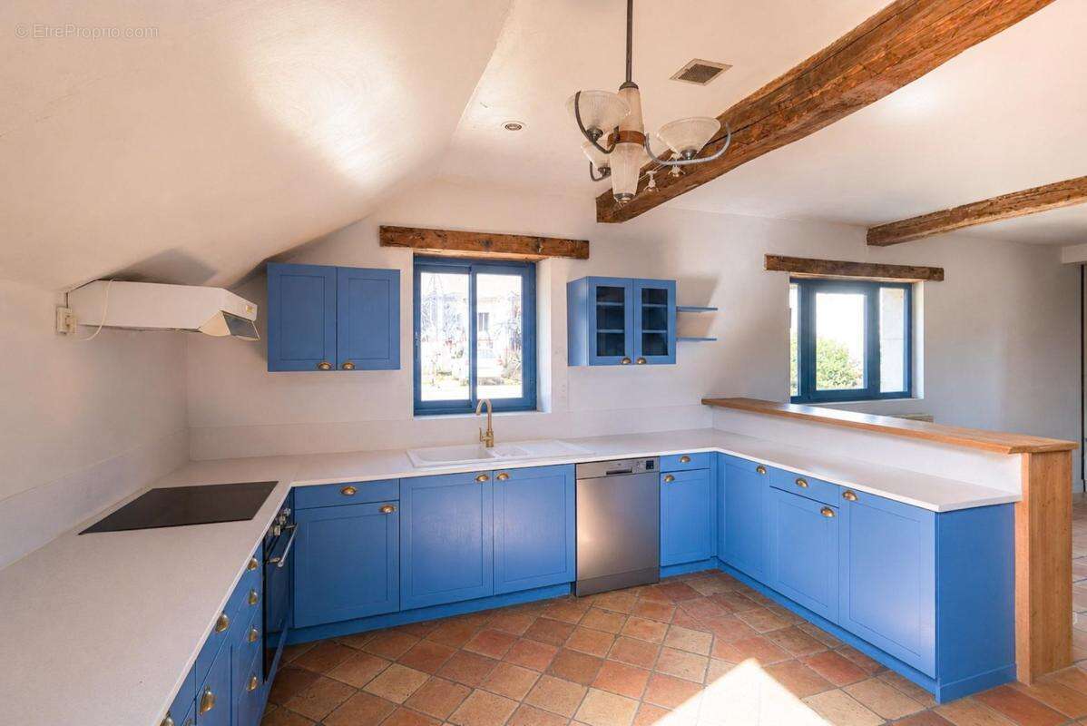 Maison à SAVIGNE-L'EVEQUE