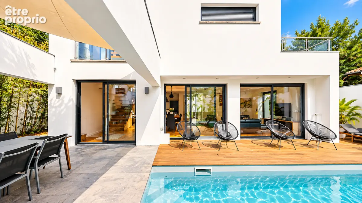 Architecture contemporaine - 2015 - piscine et grand garage - photo 8