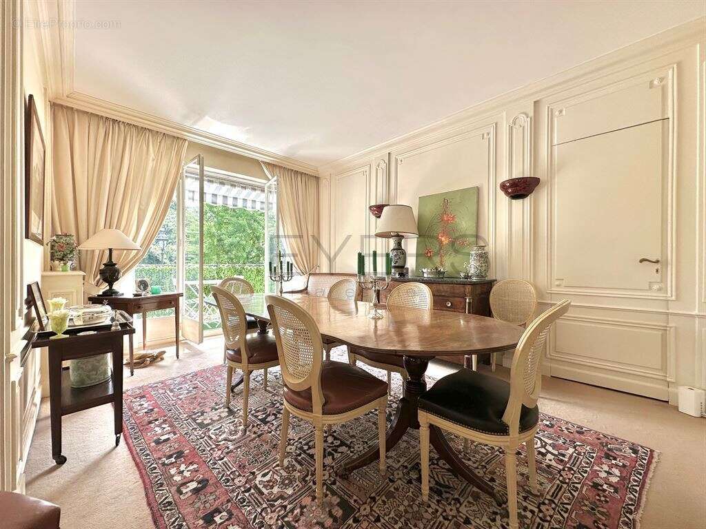 Appartement 165 m² à Paris-16e  - photo 10
