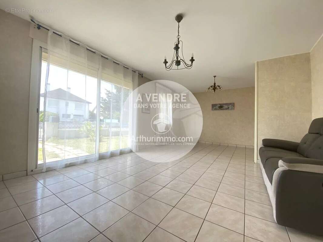 Maison à LA CHAPELLE-SUR-ERDRE