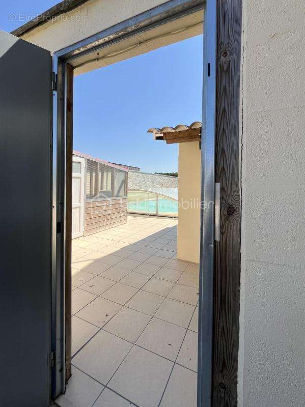 Maison à CORME-ECLUSE