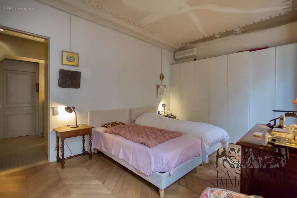 Appartement à PARIS-6E