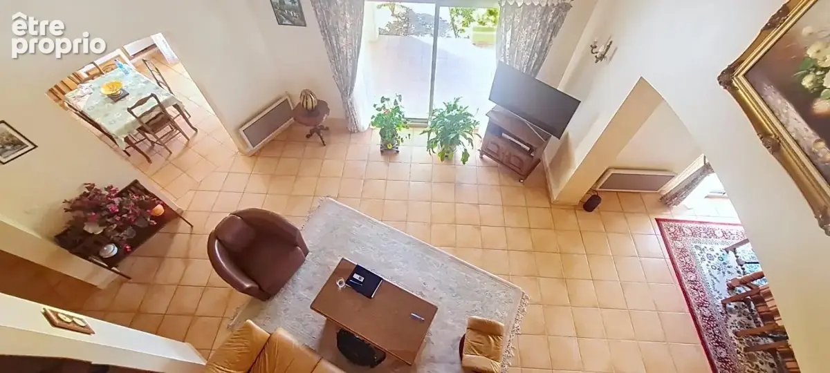 Jolie villa de plain-pied de 147m² avec garage et vue dégagée - photo 8