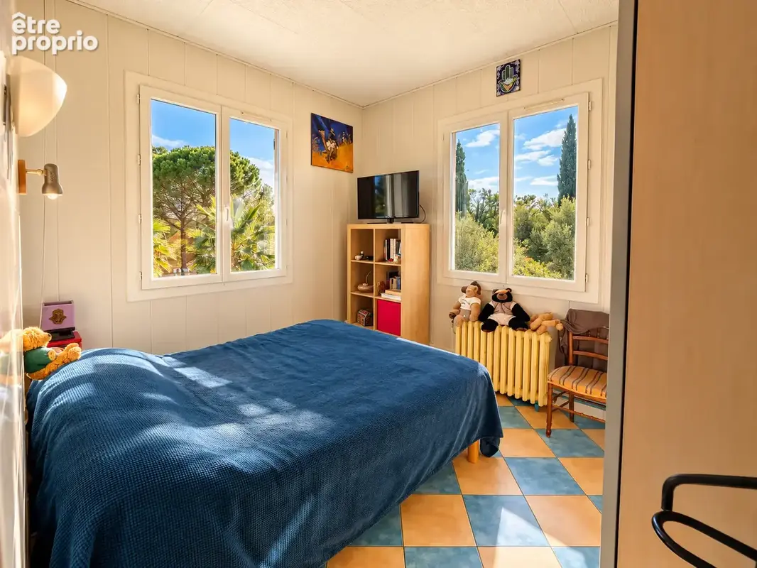 Vend propriété sud de la France à Agde, proche de la mer, villa 3chambres, garages, piscine et grand terrain - photo 14