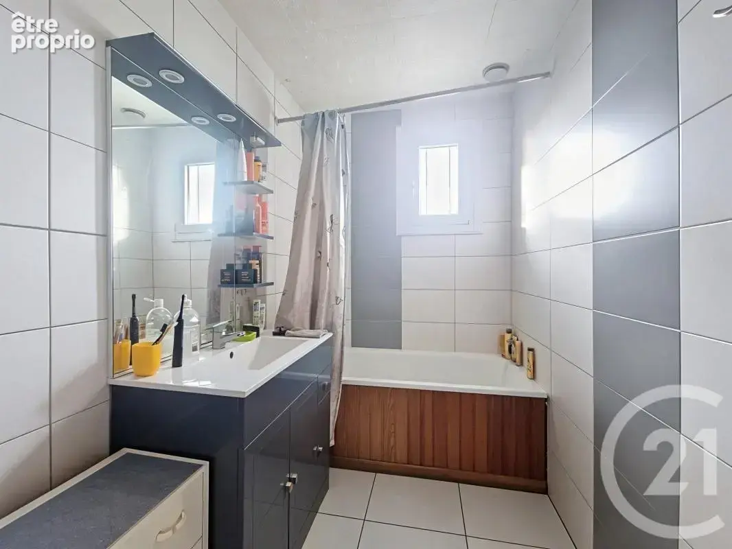 Maison 5 pièces 93 m² à vendre à Venissieux (69200) - photo 9