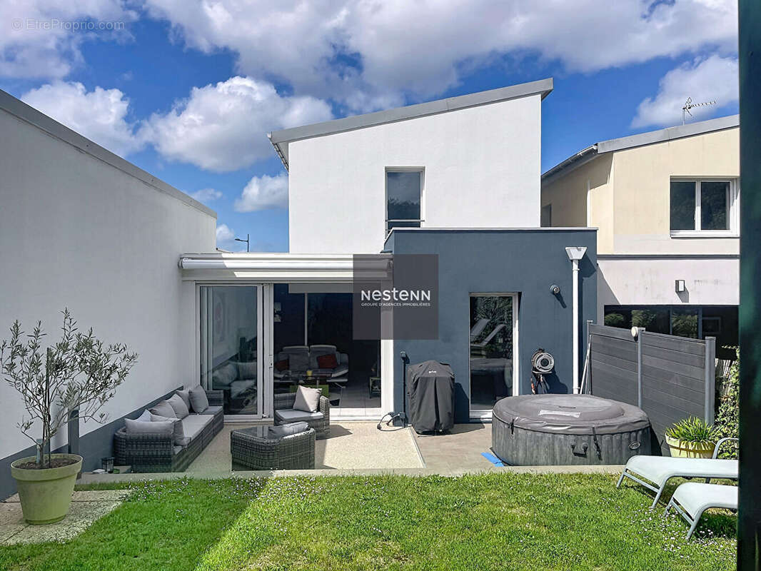 Maison à LA CHAPELLE-SUR-ERDRE