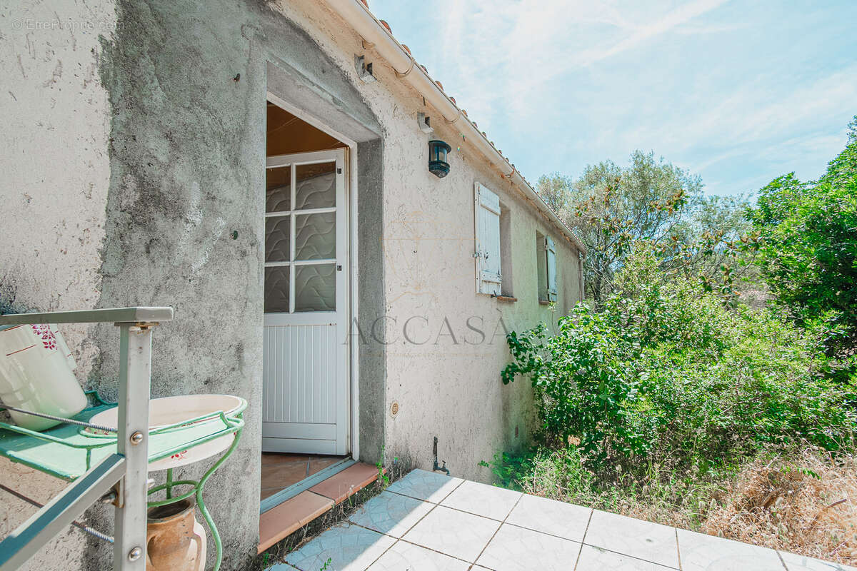 Maison vue mer à Lecci sur terrain de 1100 m2 au calme sans vis-à-vis - photo 33