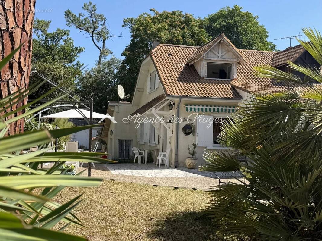 Maison à MESCHERS-SUR-GIRONDE
