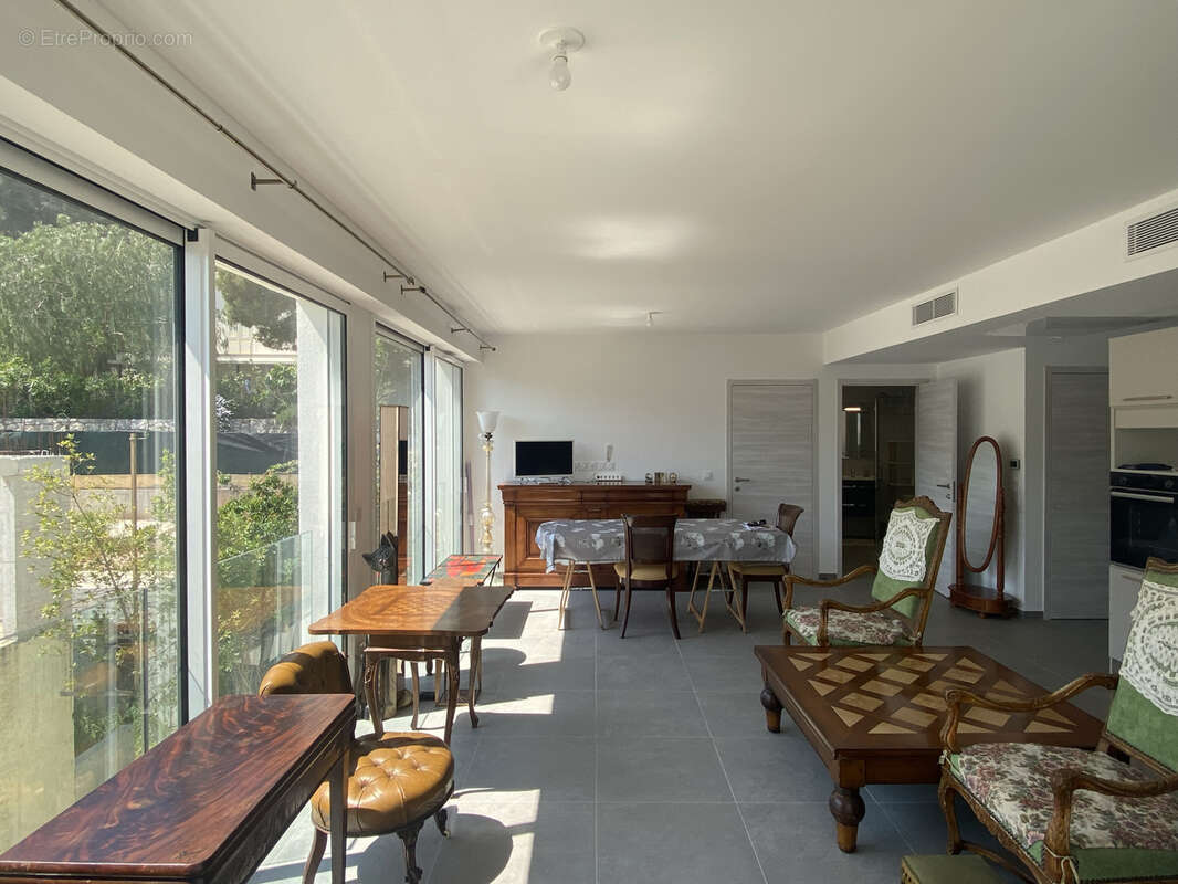 Appartement à BEAUSOLEIL