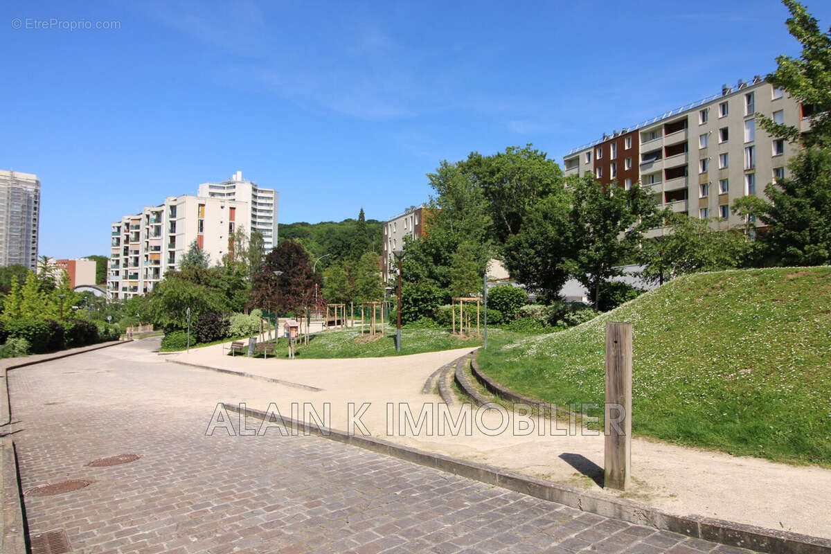 Appartement à CHAVILLE
