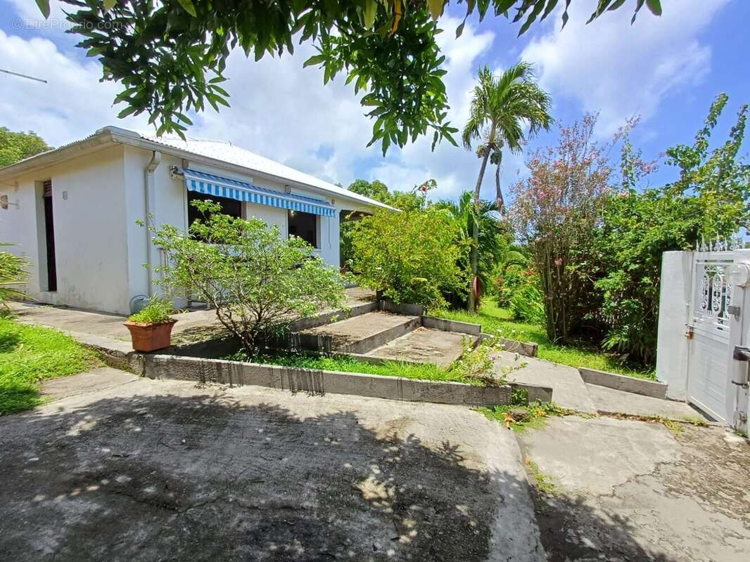 Maison à SAINT-PIERRE