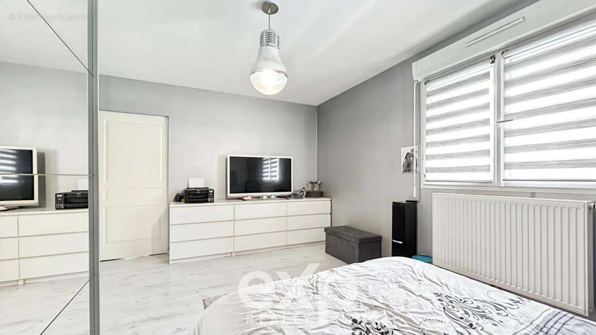 Maison à BOUSSIERES