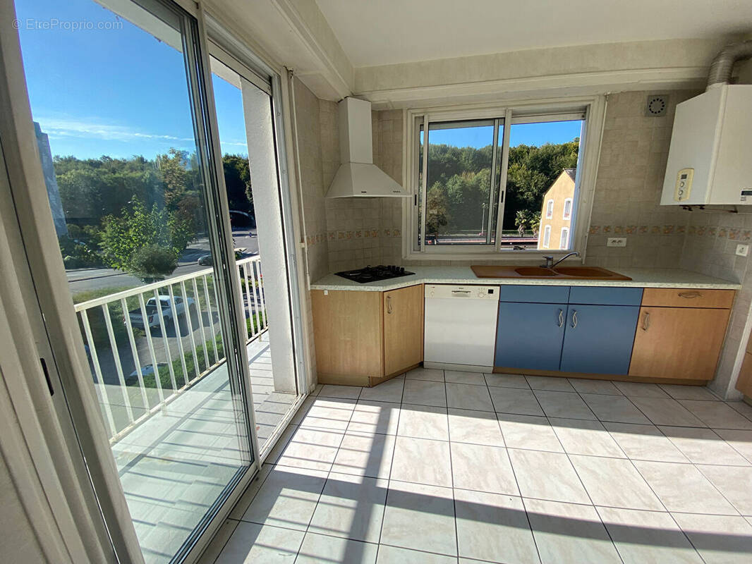 Appartement à BILLERE