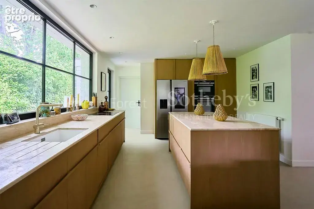 Croix Résidentiel , très jolie maison contemporaine  érigée en plain pied , 5 ch sur 2420 M2 de terr - photo 9