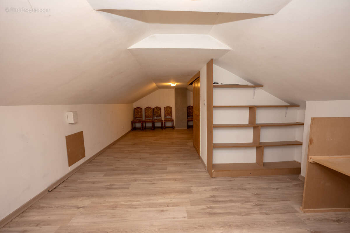 Maison à PONTARLIER