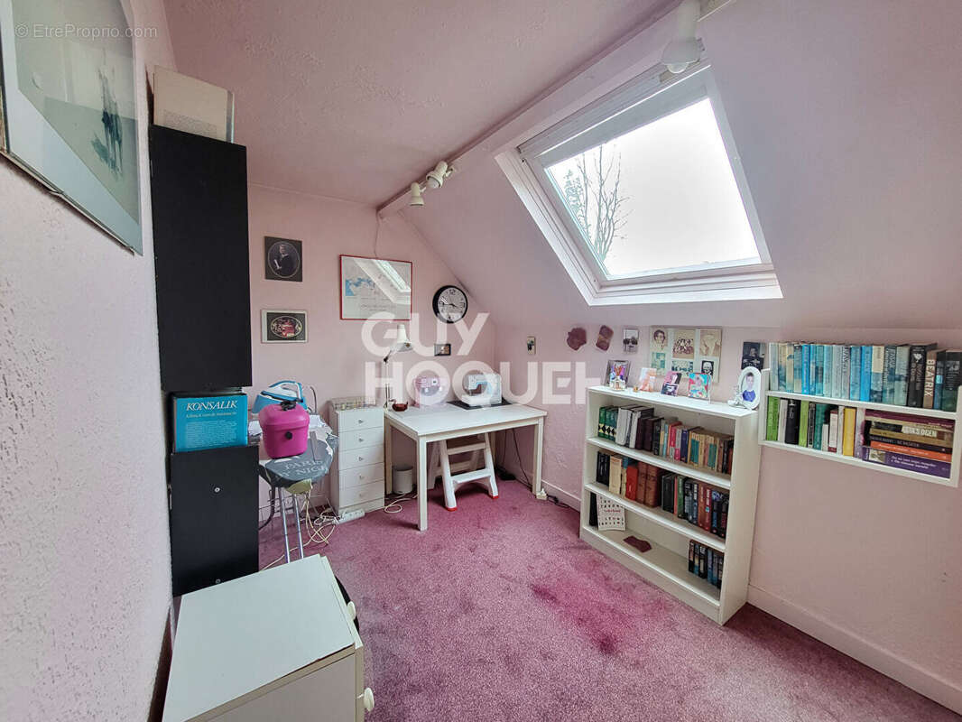 Maison à LA CELLE-SAINT-CLOUD