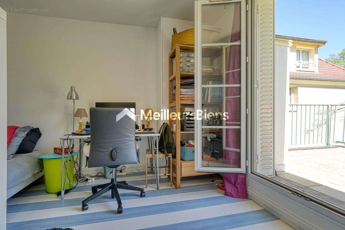 Maison à LA CELLE-SAINT-CLOUD