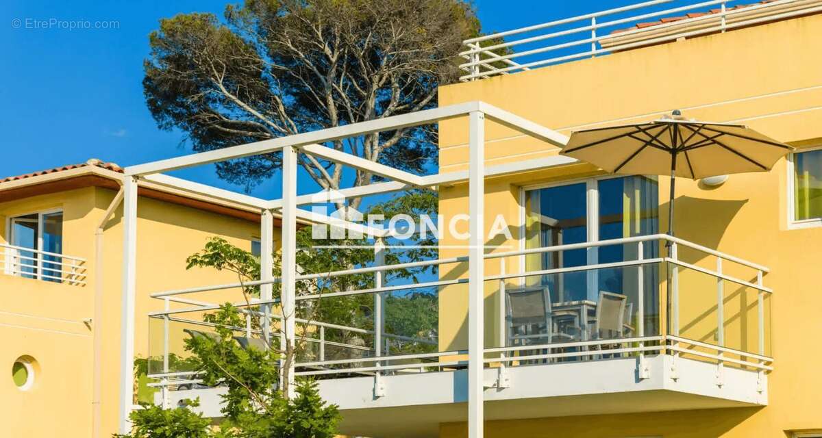 Appartement à SIX-FOURS-LES-PLAGES