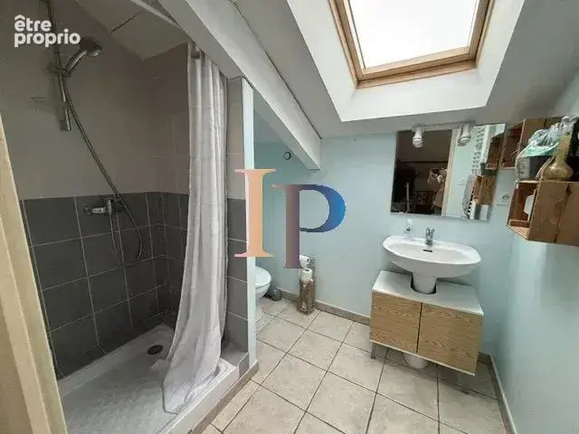 Charlieu 2 mn- maison en parfait etat 5 chambres - photo 18