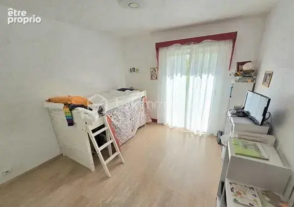 Magnifique maison perigourdine de 160 m2 avec 4 chambres (possibilite 5) sur un terrain de 2 351 m2 !!! - photo 16