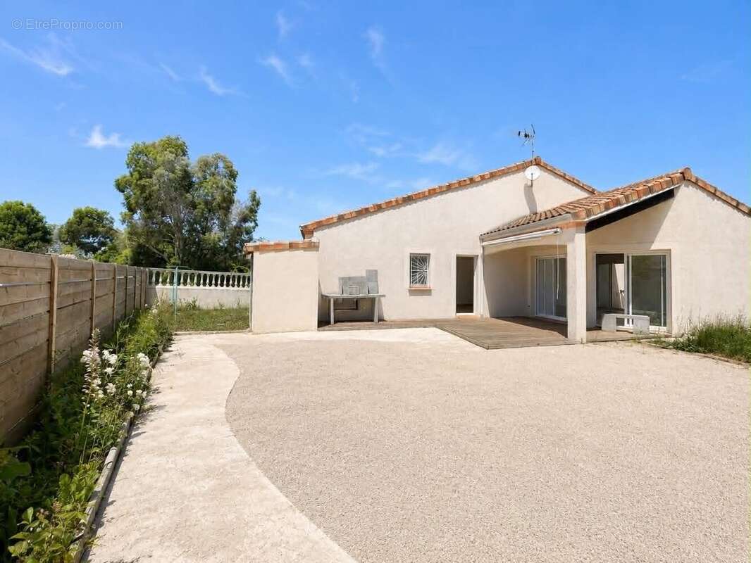 Maison à GIROUSSENS