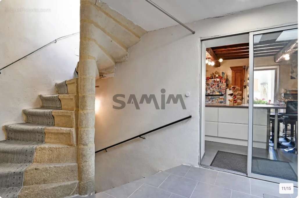 Maison à CLARENSAC
