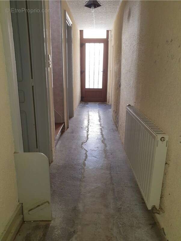 Maison T5 à vendre VITTEL (88) avec petit garage, cave et terrain - photo 13