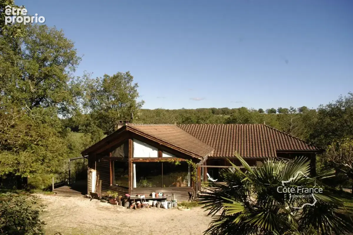Maison avec belle vue, grand hangar et 4.3 ha terrain - photo 3