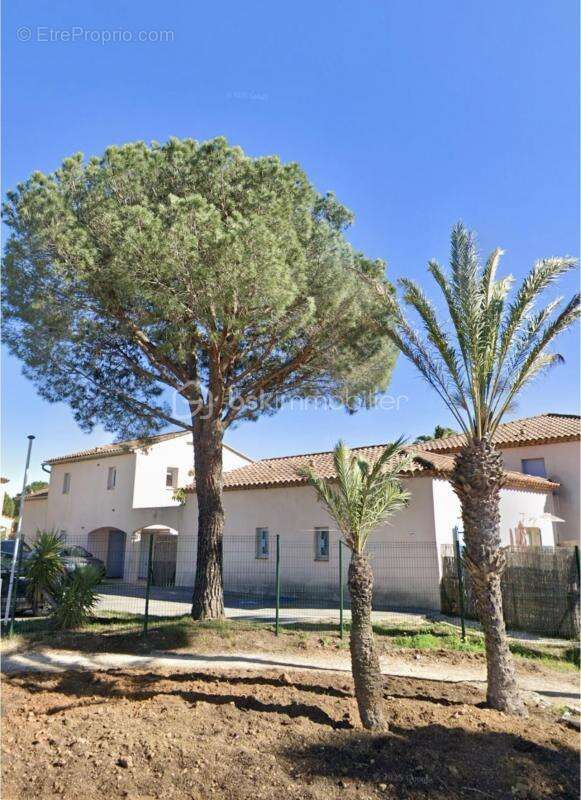 Appartement à LA LONDE-LES-MAURES