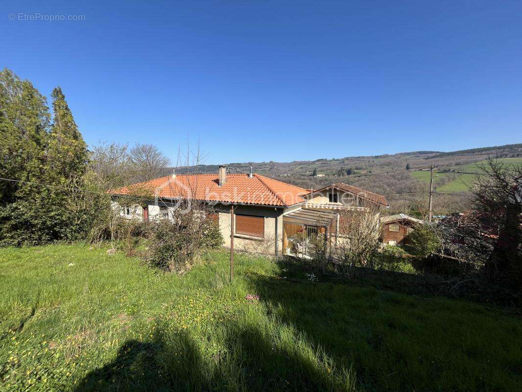 Maison à SAINT-AMANS-SOULT