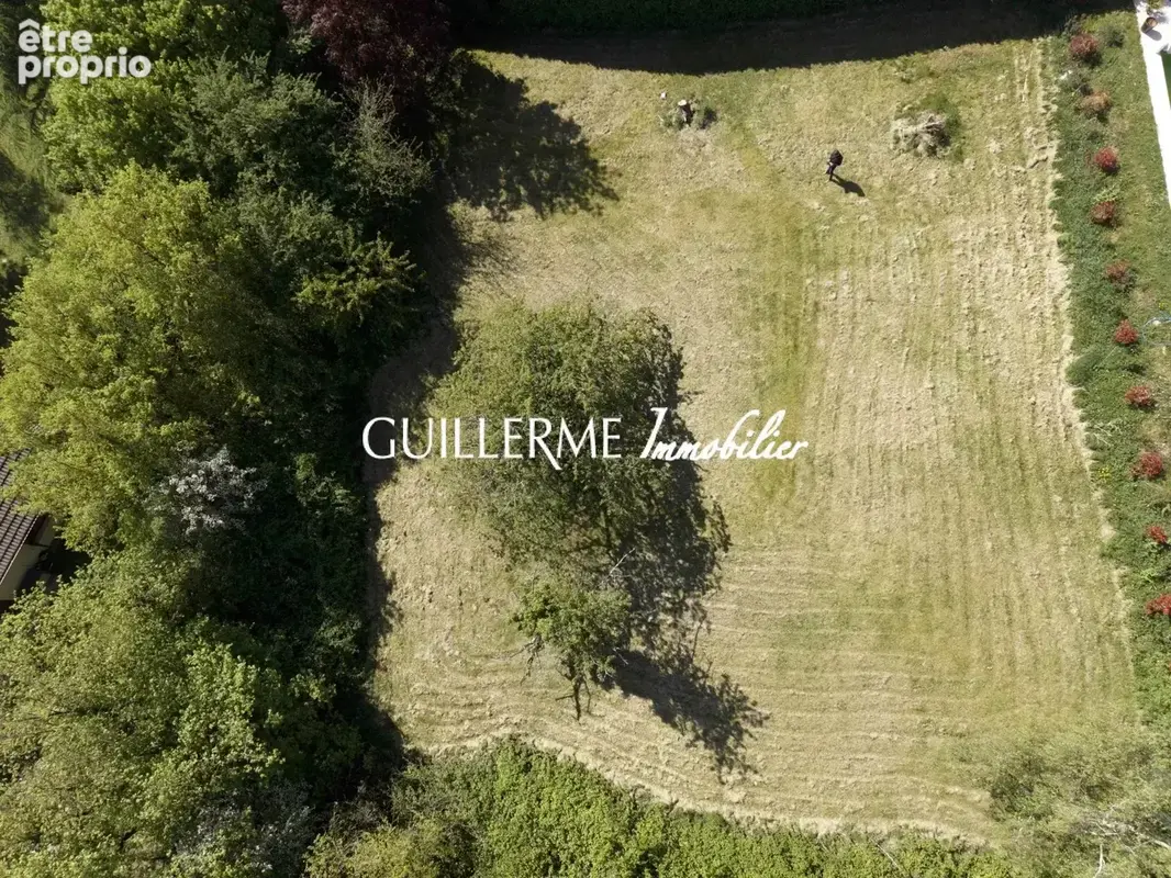 Terrain à DARDILLY