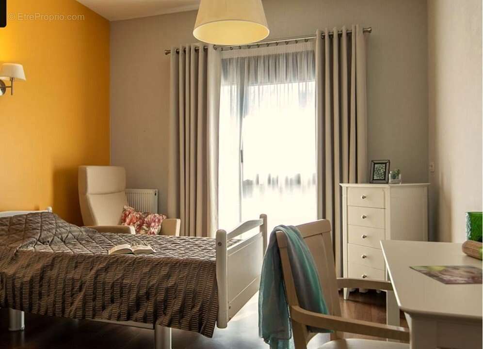 INVESTISSEMENT LOCATIF  Marseille 10  Résidence EHPAD La Villa des Poètes - 6.01% de rentabilité - photo 2