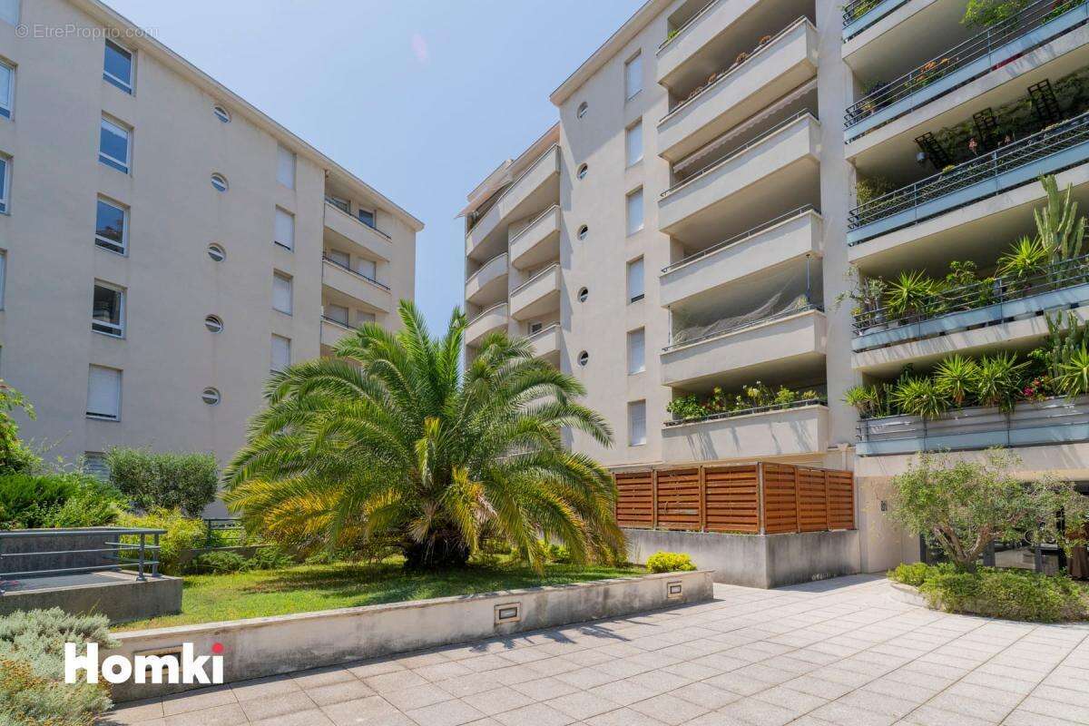 Appartement à MARSEILLE-8E