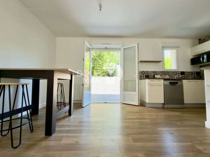 Maison 53000 - photo 3