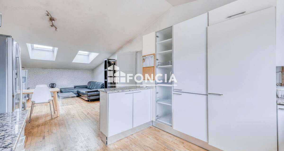 Appartement à BORDEAUX