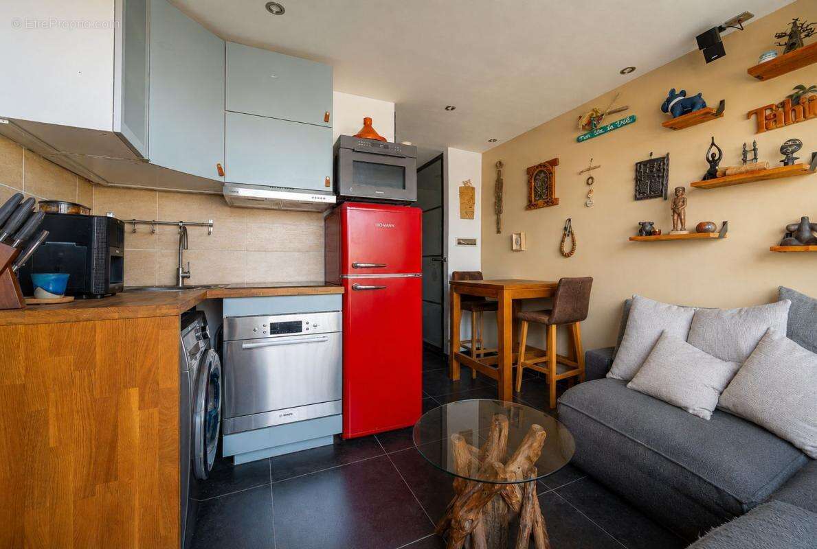 Appartement à PARIS-18E