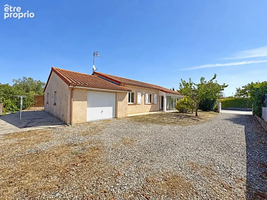 LAGARDELLE-SUR-LEZE - Agréable MAISON T4 de Plain-Pied, avec Véranda, Garage et Jardin au calme - photo 18